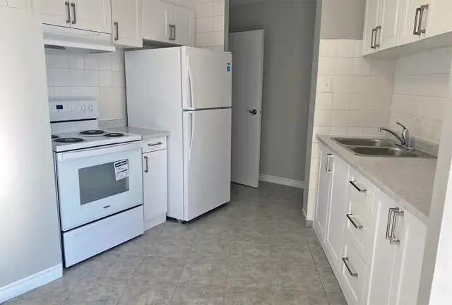 Riverview Towers - 3 Bedroom for Rent in Wallaceburg - Photo 3