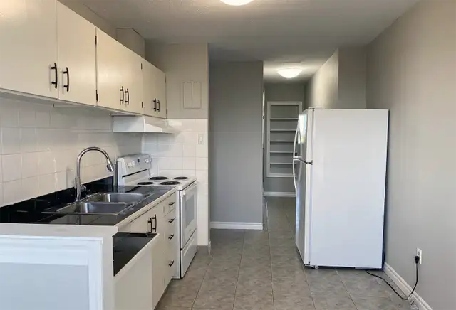 Riverview Towers - 3 Bedroom for Rent in Wallaceburg - Photo 8