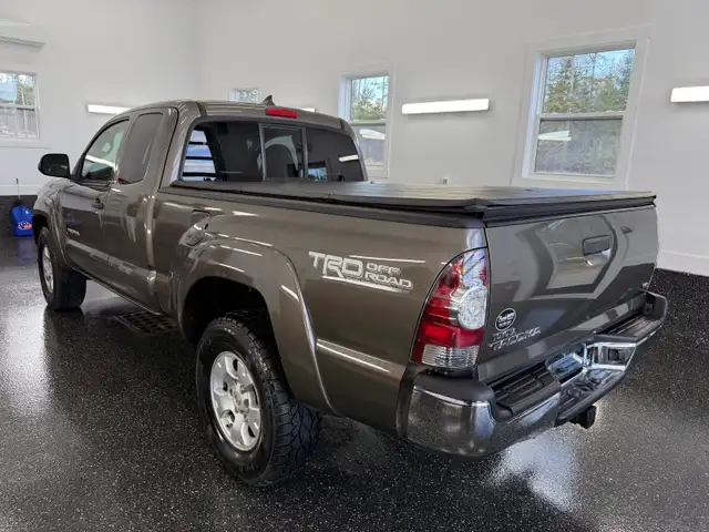 2012 Toyota Tacoma TRD Off-Road 4X4 - Photo 2