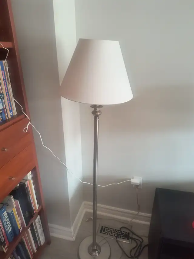 Lamp stand with shade cover $10-416-550-4186