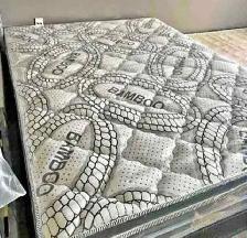 King Mattress Strong Support With Soft Comfort Top