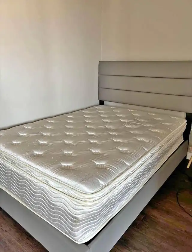King Mattress Strong Support With Soft Comfort Top - Photo 4
