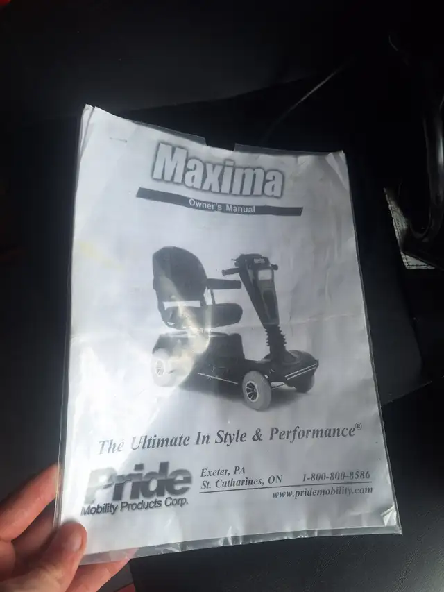 Pride mobility scooter barely used - Photo 2