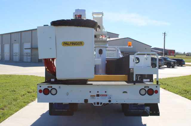 2024 Ford F600 PALFINGER ETC-MH-40-IH Bucket Truck - Photo 4