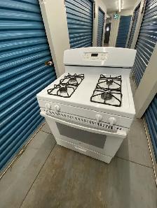 GE WHITE GAS RANGE