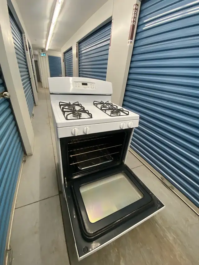 GE WHITE GAS RANGE - Photo 8