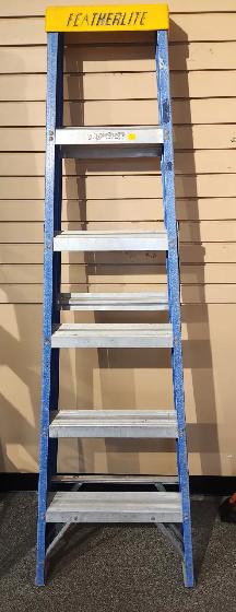 Assorted Ladders: Featherlite, Louisville, Werner, Mastercraft - Photo 5