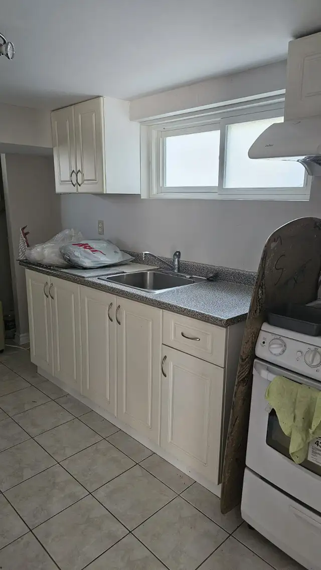 Markham Basement for Rent - Photo 4