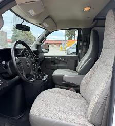 SUPER CLEAN 2023 GMC Cargo Van - Photo 4