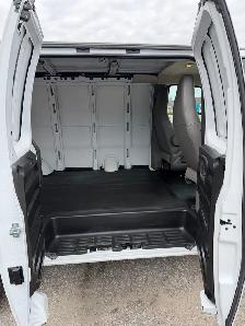 SUPER CLEAN 2023 GMC Cargo Van - Photo 6