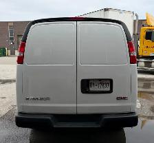 SUPER CLEAN 2023 GMC Cargo Van - Photo 9