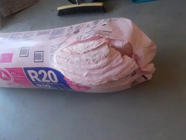 1 Bundle R20 Insulation - Photo 2
