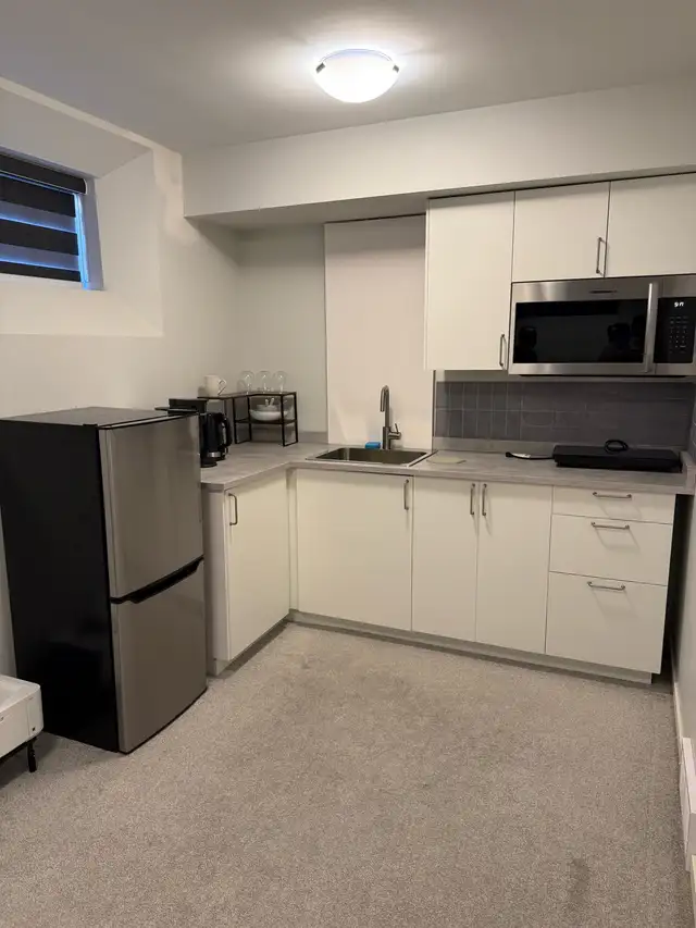 Furnished 1 Bedroom Basement condo - Photo 2