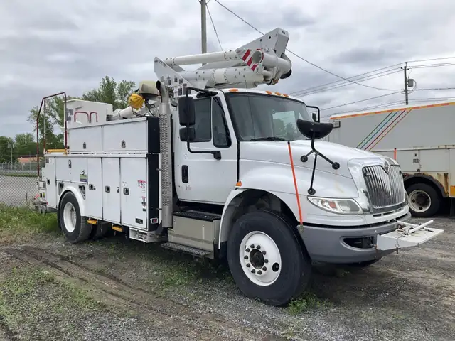 2016 International 4400 Altec T441M Bucket Truck