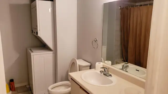 Room for rent May 1st - Photo 5