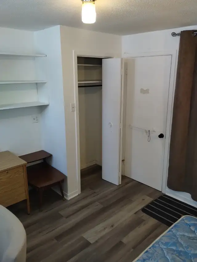 Chambre à louer en colocation près de l’UdeS et du Maxi - Photo 3