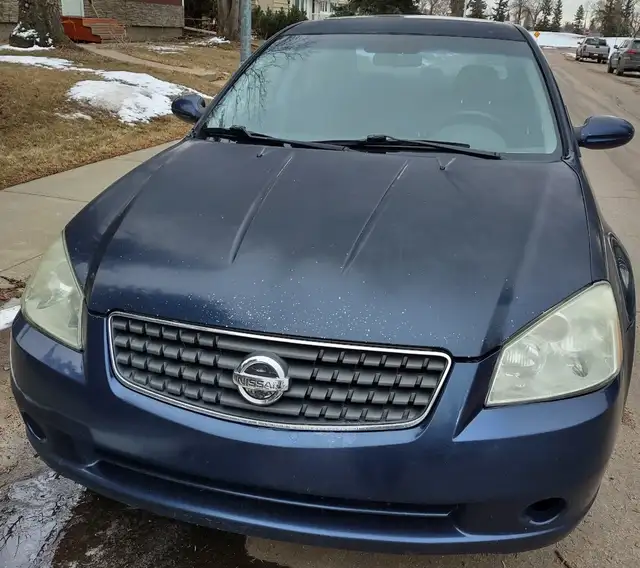 Rusty 2005 Nissan Altima SE V6