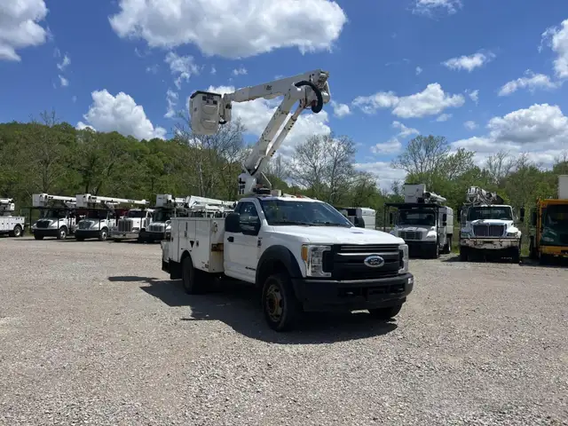 2017 Ford F550 Altec AT40G Bucket Truck