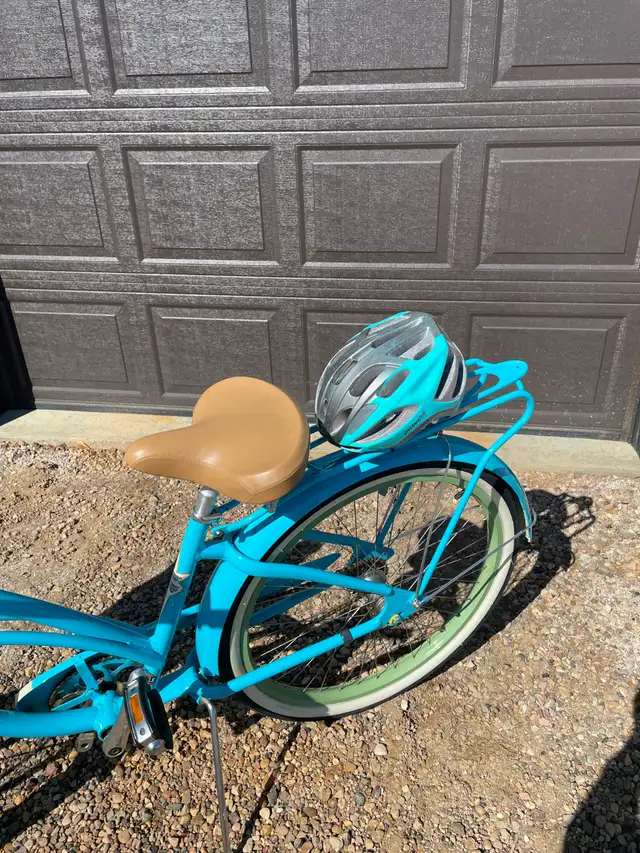 Electra Bicycle - Photo 5