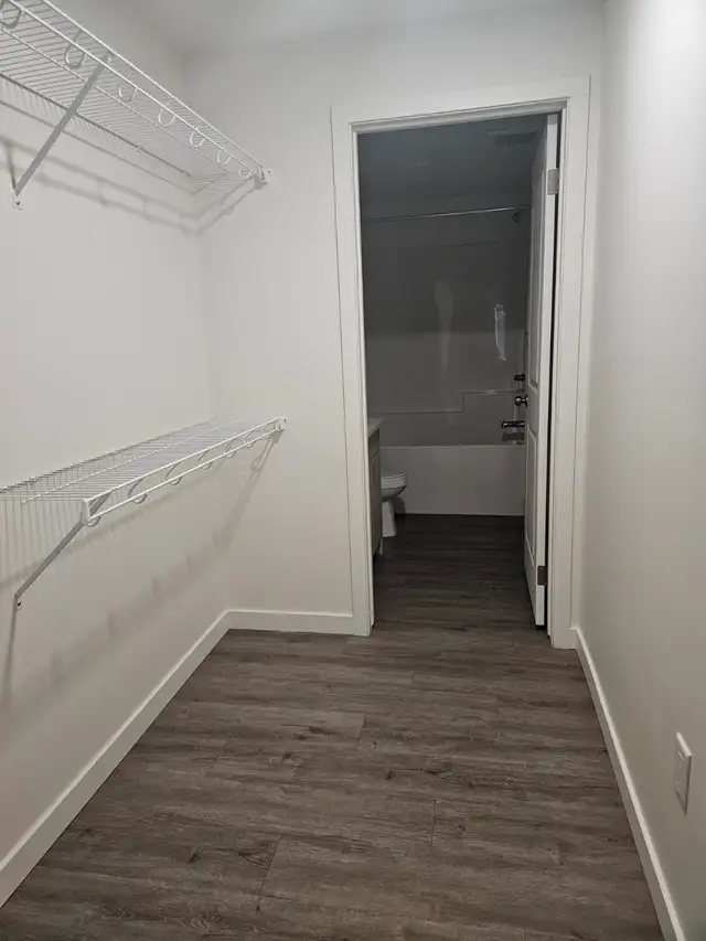 Spacious Two-Bedroom Suite For Rent - Photo 5