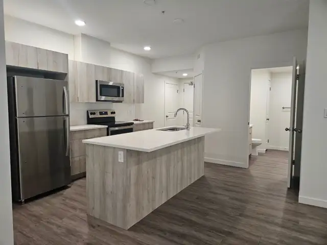 Spacious Two-Bedroom Suite For Rent - Photo 8