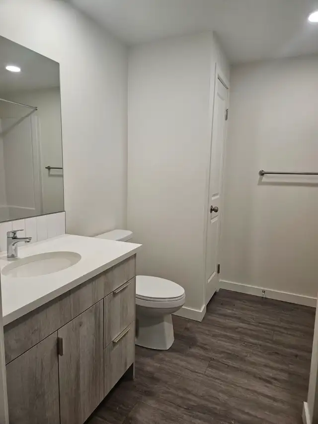 Spacious Two-Bedroom Suite For Rent - Photo 10