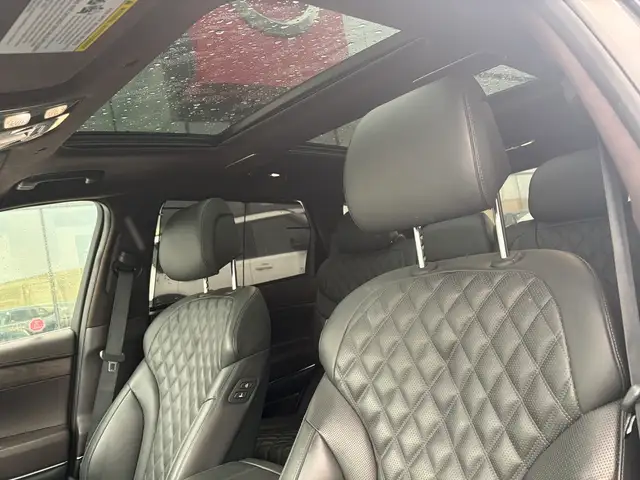 2024 Genesis GV80 3.5T Prestige AWD • 360 Camera • Head Up Displ - Photo 6