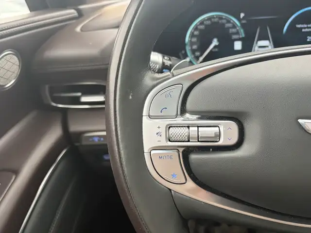 2024 Genesis GV80 3.5T Prestige AWD • 360 Camera • Head Up Displ - Photo 9