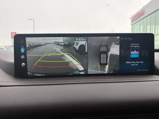 2024 Genesis GV80 3.5T Prestige AWD • 360 Camera • Head Up Displ - Photo 14