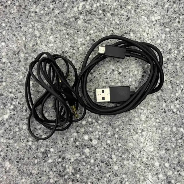 Bose BA2 Headphones - Photo 4