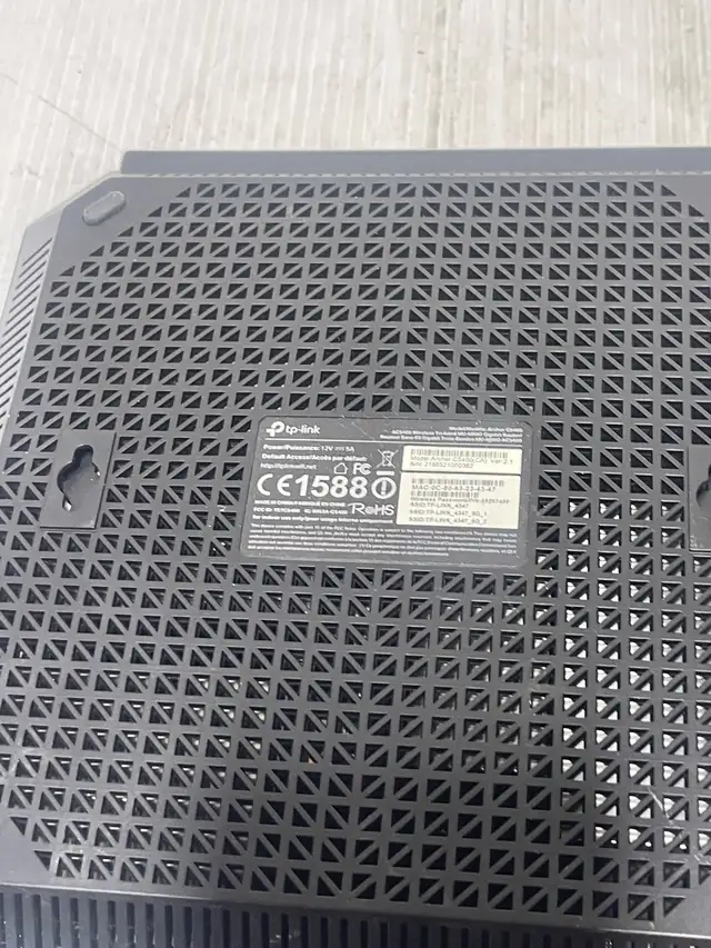 TP-Link AX6600 Tri-Band Wi-Fi 6 Router - Photo 3