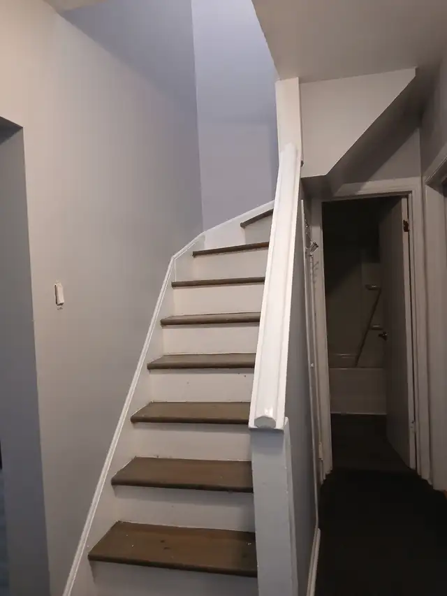 FOUR BEDROOM EXEXUTIVE APARTMENT - Photo 7