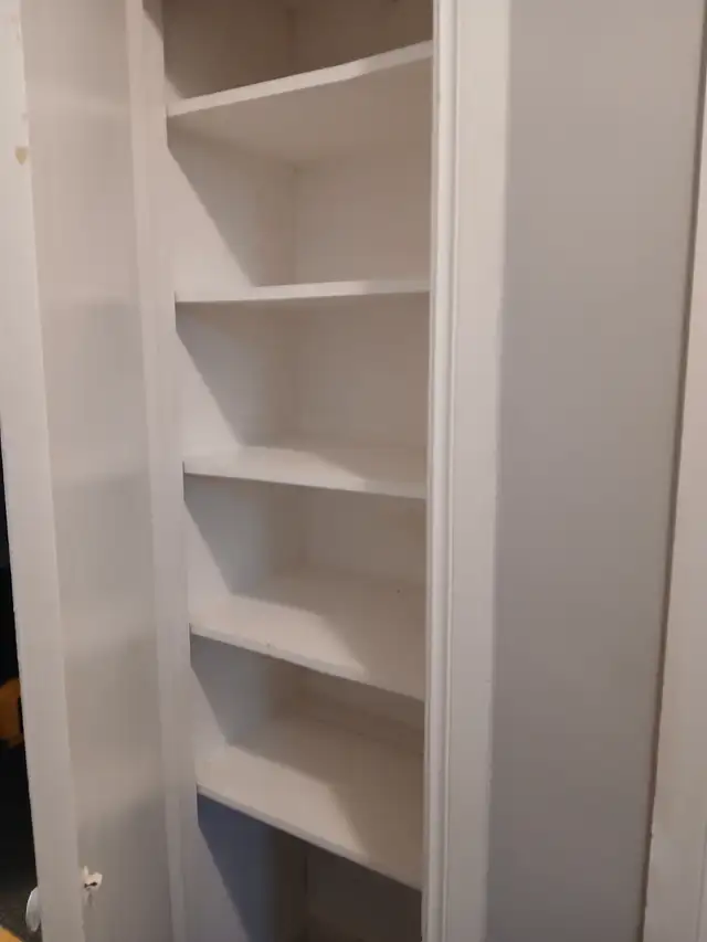 FOUR BEDROOM EXEXUTIVE APARTMENT - Photo 8