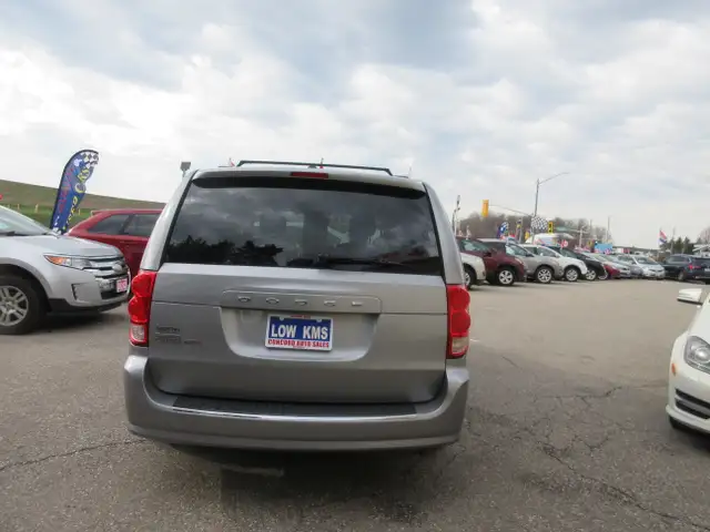 2013 Dodge Grand Caravan SXT - Photo 6