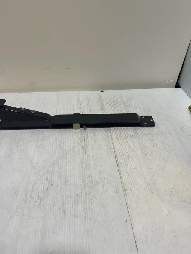 Swingline Stapler - Photo 2