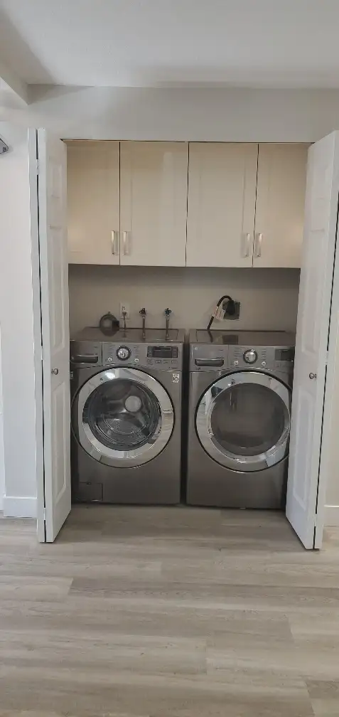 $2,500 Renovated 2 Bedroom & 1 Bathroom Walk Out Basement - Photo 10