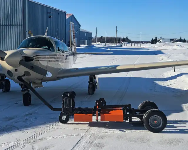 Aircraft Tug - Electric - Photo 2