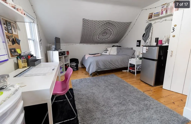 Waterloo Spring Sublet - Photo 4