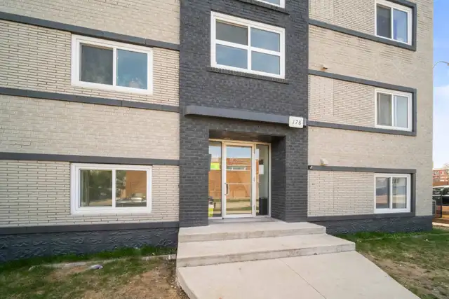 SPACIOUS 2 Bedroom Apartment! Move In Ready! - Photo 10