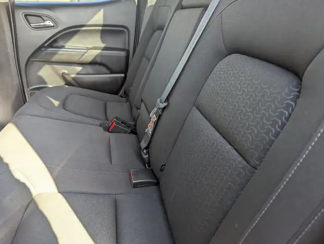 2020 GMC Canyon 4WD SLE WITH 3.6L V6! - Photo 10