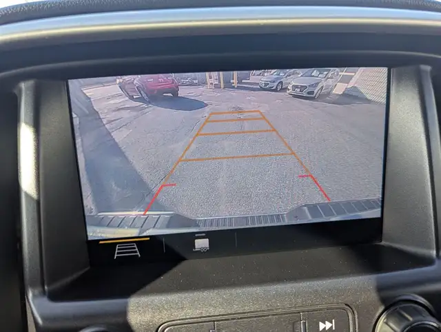 2020 GMC Canyon 4WD SLE WITH 3.6L V6! - Photo 15