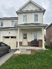 3 Bedrooms Townhouse for Rent in Fort Erie