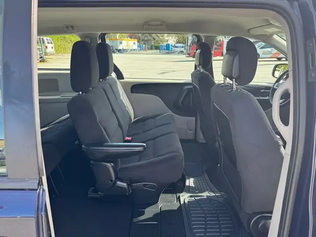 2014 Dodge Grand Caravan SE - Photo 13