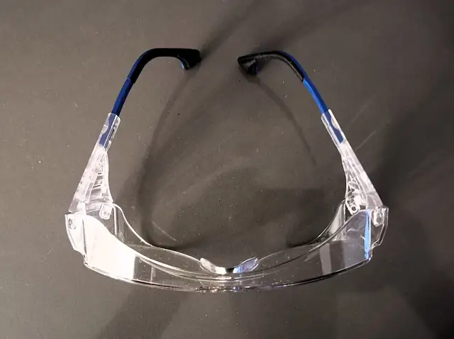 High Quality Safety Goggle  (B) - Photo 3