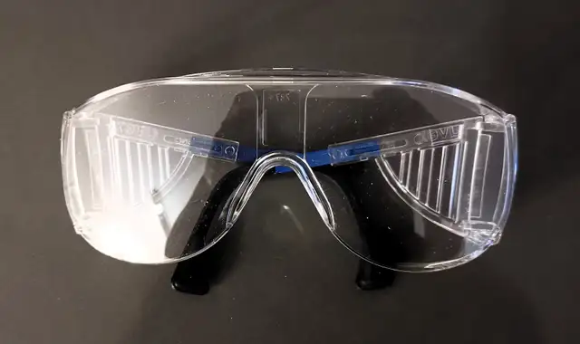 High Quality Safety Goggle  (B) - Photo 5
