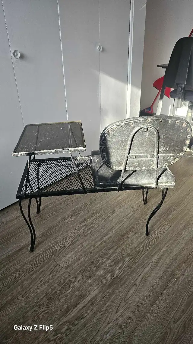 Table banc téléphone vintage en fer - Photo 7