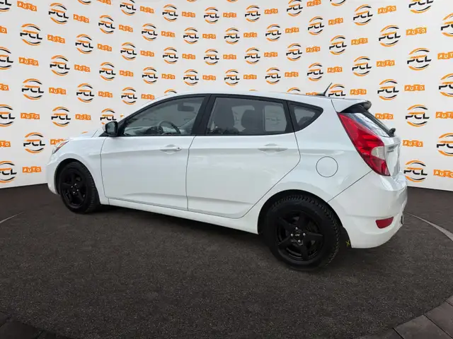 2016 Hyundai Accent - Photo 5