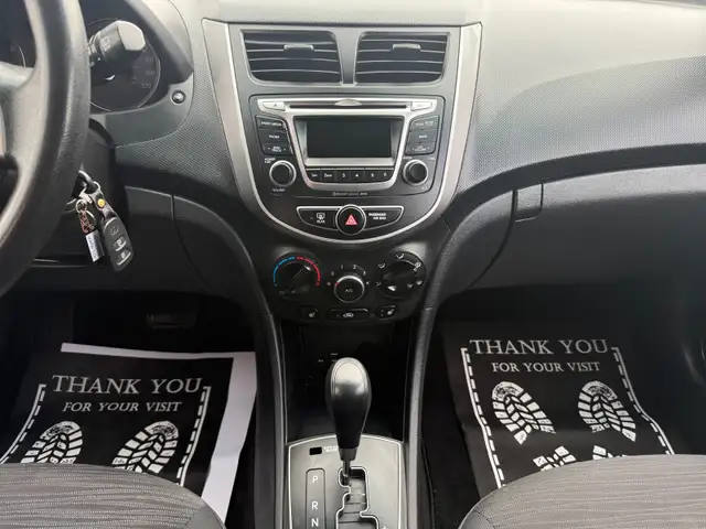 2016 Hyundai Accent - Photo 10