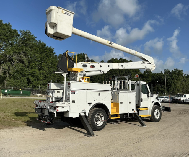 2014 Freightliner M2-106 Altec AN55E-0C Bucket Truck - Photo 3