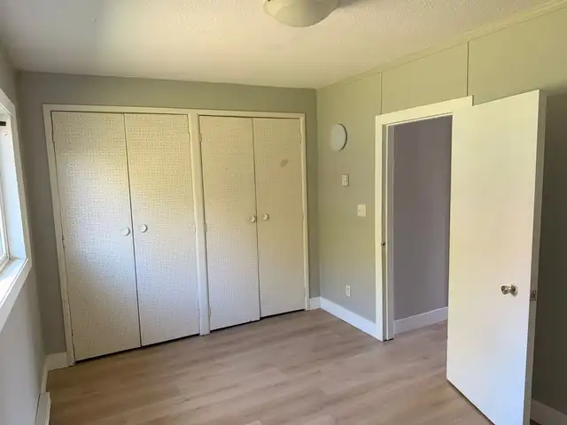 1 Bed 1 Bath Apartment Pioneer Villa complex - Photo 13